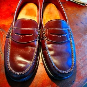 Bass Weejuns Ladies penny loafers 10W